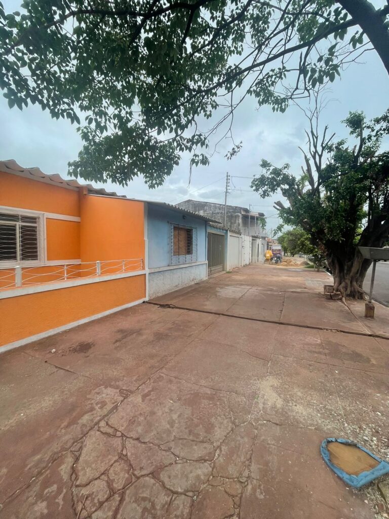 4d151797-f6d4-41d2-b066-24438bc89353