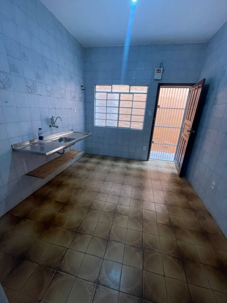 c82844a1-feaa-4f04-95d8-24c13b6e3e72