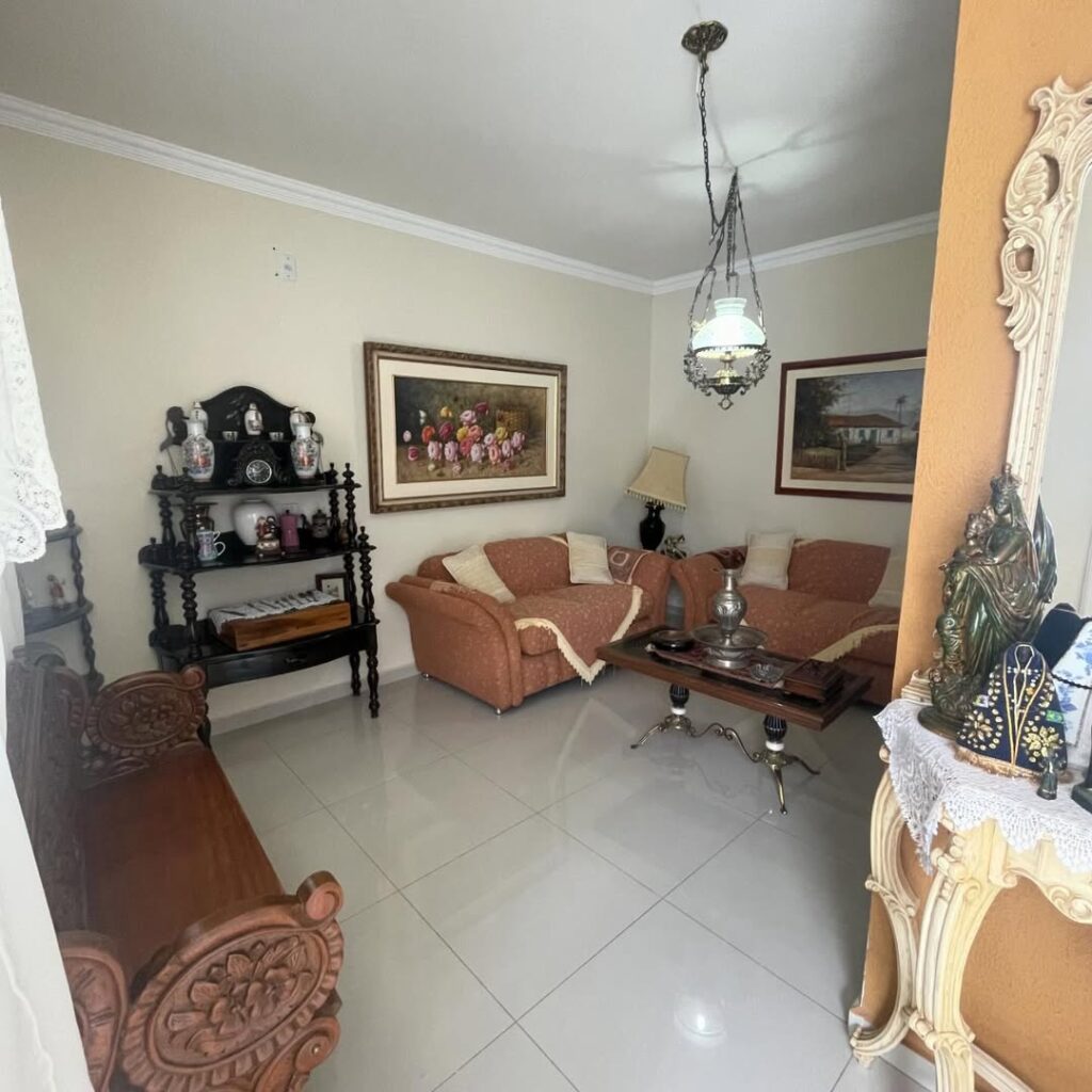 SaveClip.App_612150063_18198579898336581_1795220874581288323_n (1)