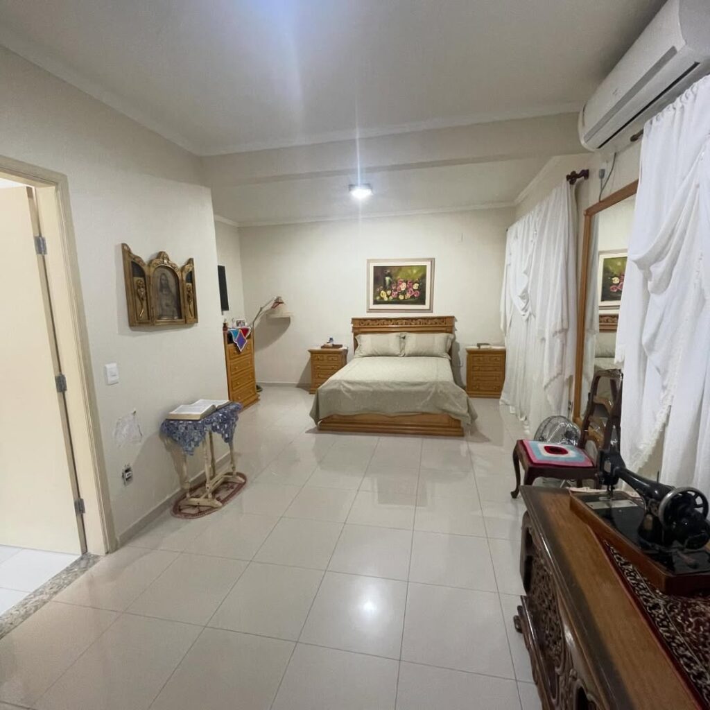 SaveClip.App_613113896_18198579952336581_2625425010674101199_n (1)