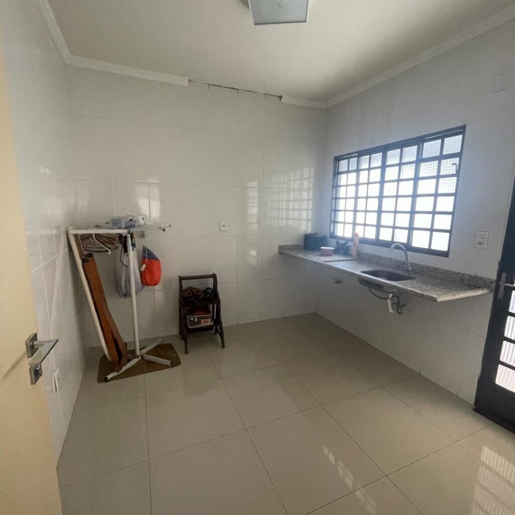 SaveClip.App_615577224_18198579916336581_8744125815430220712_n (1)