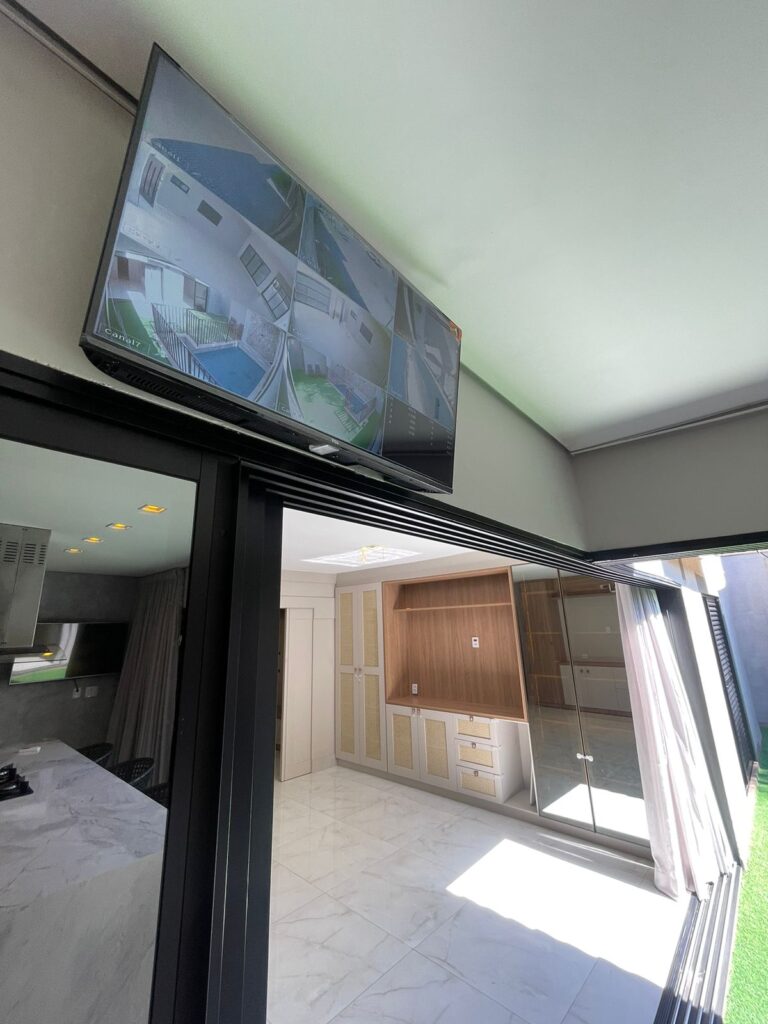 4f24697f-a4fa-4ff9-aac6-c17449f97830